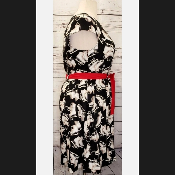 ModCloth Retrolicious Dress, Ice Skates, Size 1X - Picture 2 of 6